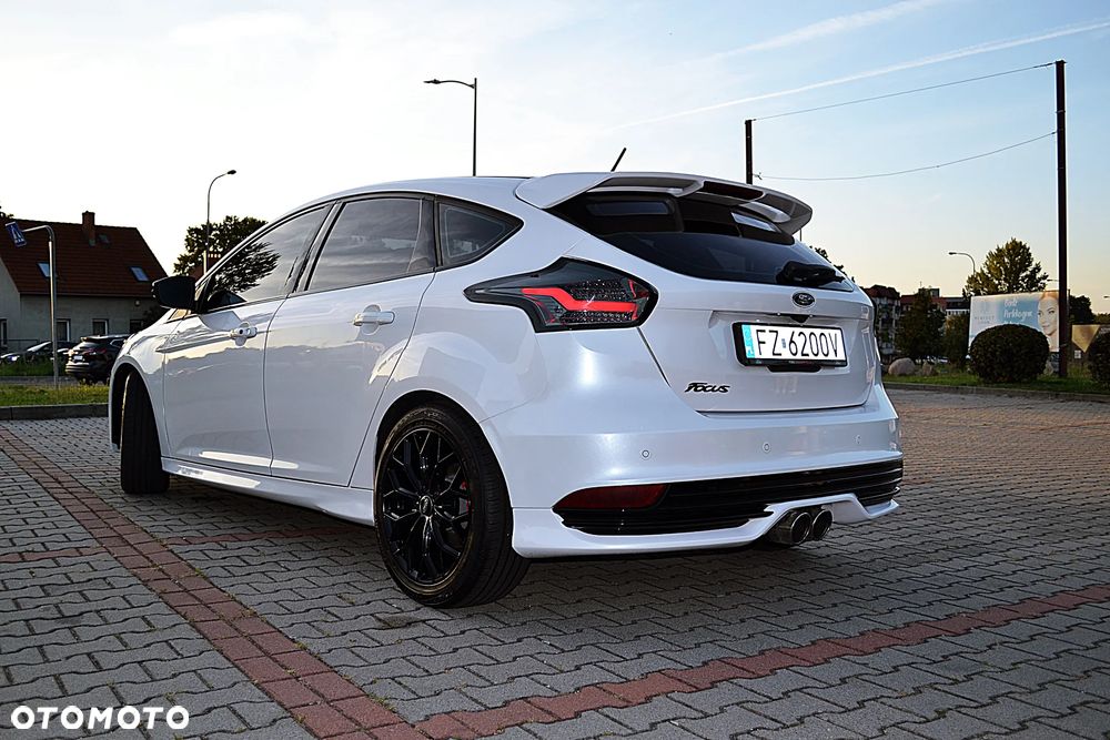 Ford Focus - 7
