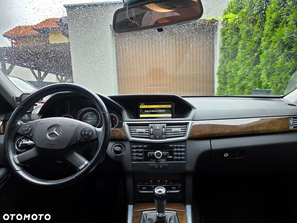 Mercedes-Benz Klasa E 220 CDI BlueEff - 5