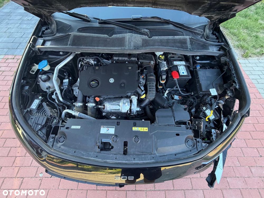 Peugeot 308 1.5 BlueHDi Allure S&S EAT8 - 18
