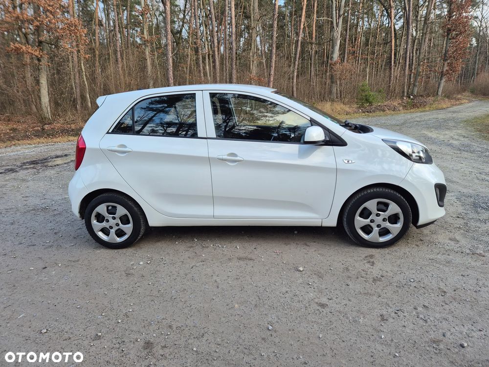 Kia Picanto 1.0 Dream Team Edition - 4