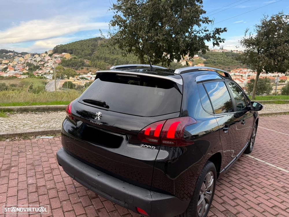 Peugeot 2008 1.2 PureTech Style - 7