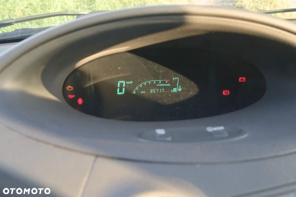 Toyota Yaris 1.0 Base - 14