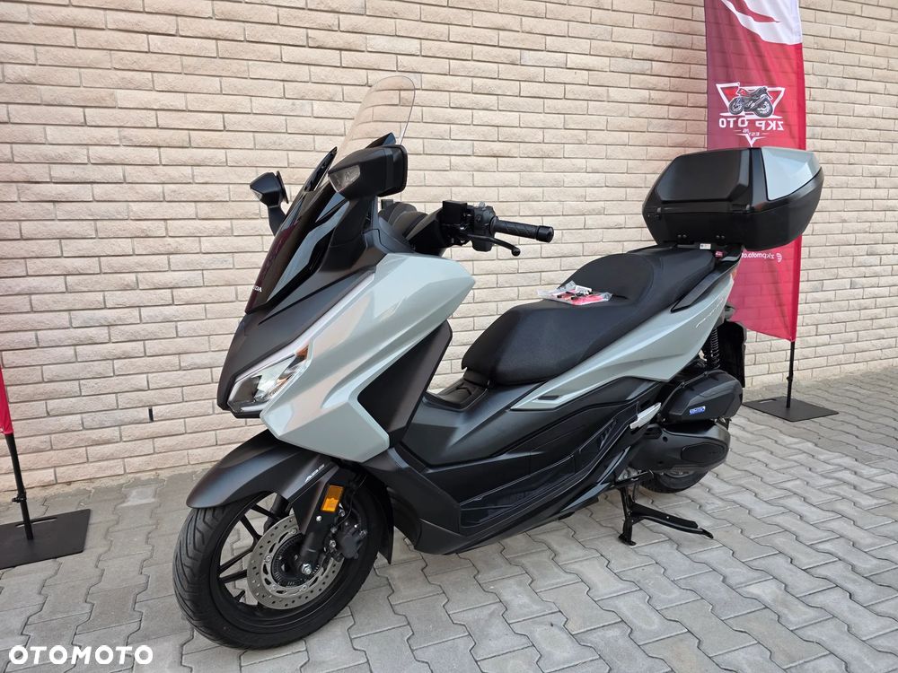 Honda NSS - 11