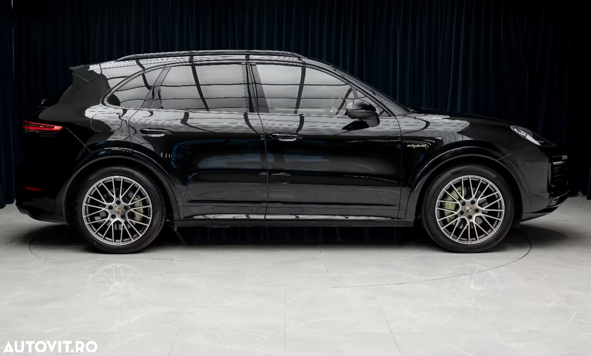 Porsche Cayenne E-Hybrid - 2