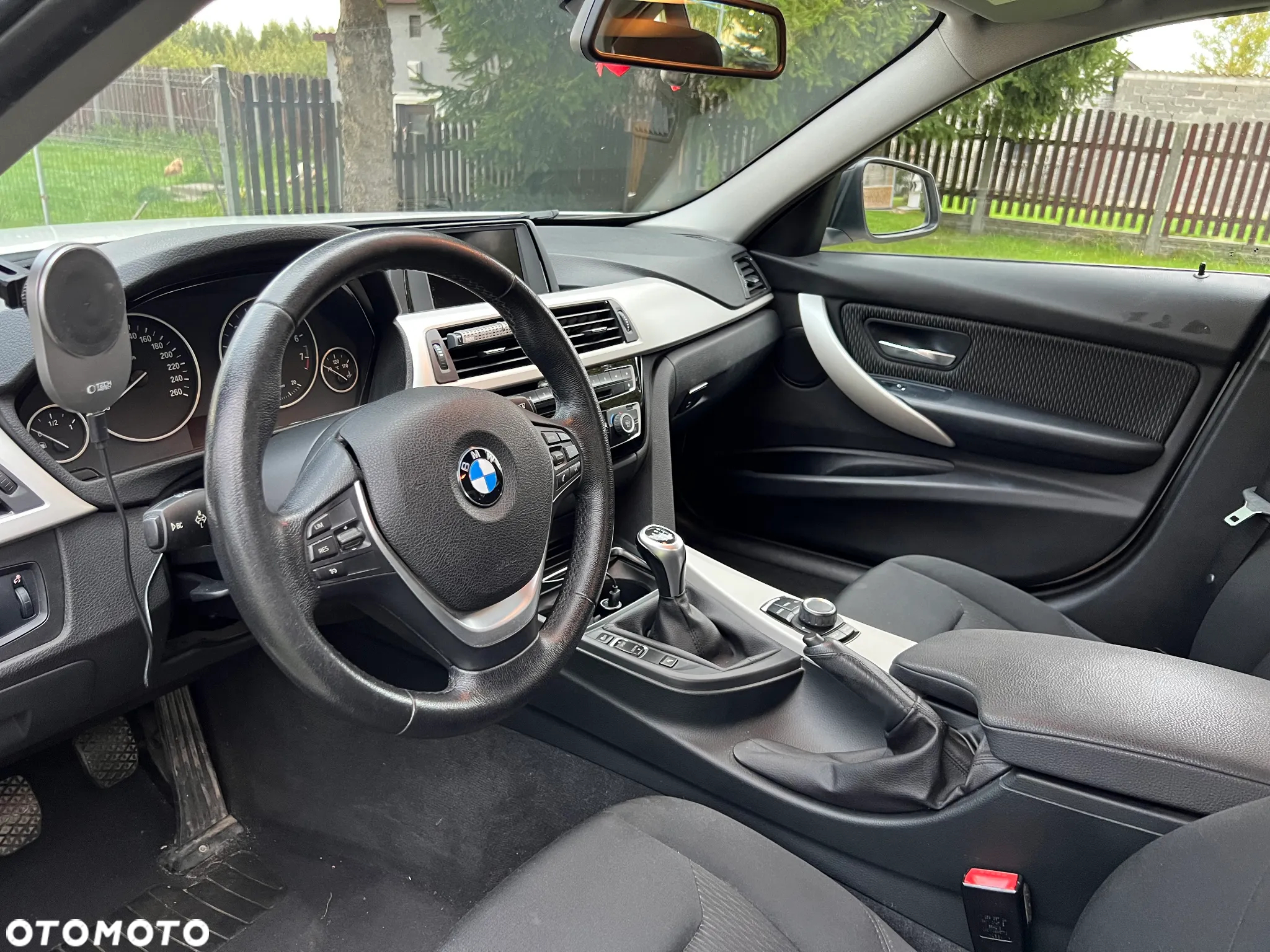 BMW Seria 3 318i - 10