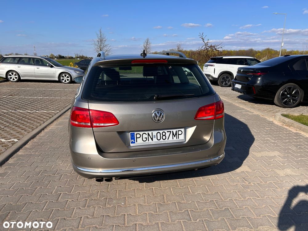 Volkswagen Passat 2.0 Blue TDI SCR Highline - 6
