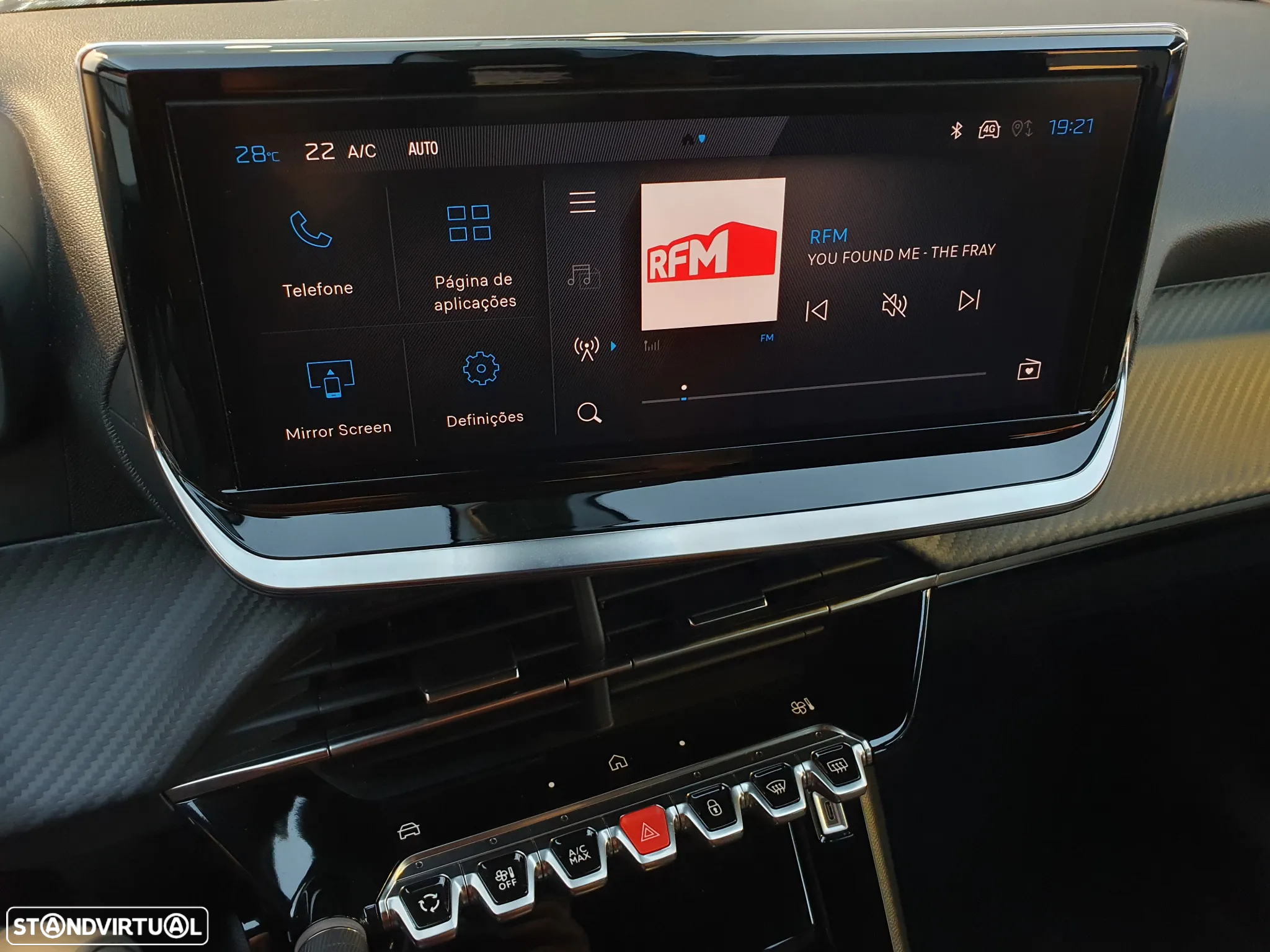 Peugeot 2008 1.2 Hybrid Allure e-DCS6 - 23