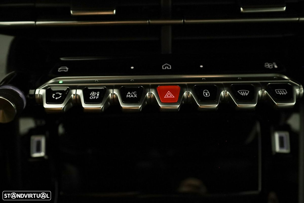 Peugeot 2008 1.2 PureTech Allure - 12