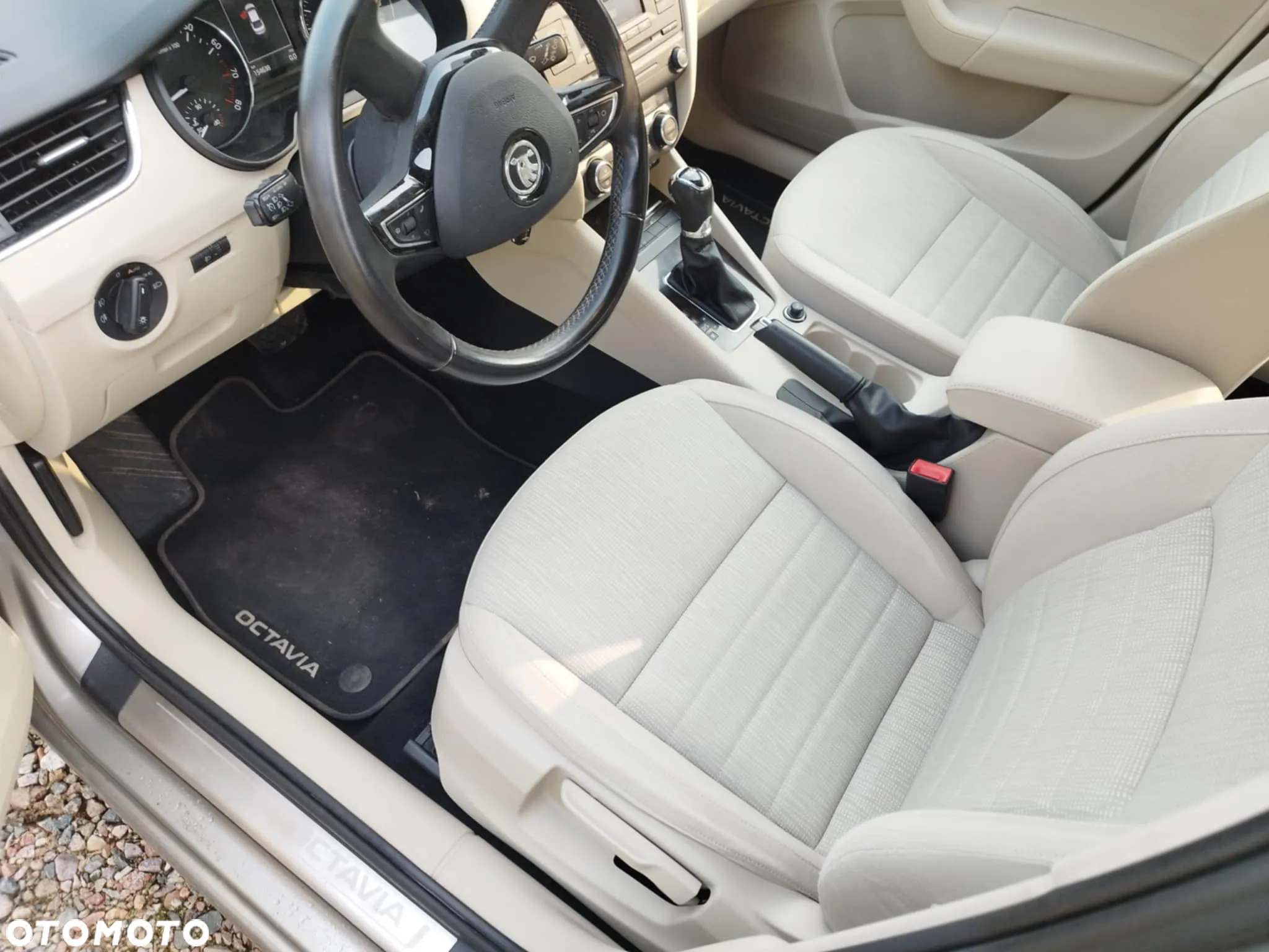 Skoda Octavia 1.8 TSI DSG Ambition - 13