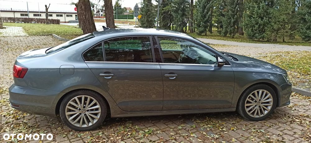 Volkswagen Jetta 1.4 TSI BMT Highline - 5