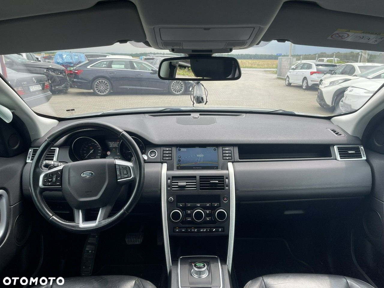 Land Rover Discovery Sport 2.0 D180 SE - 9