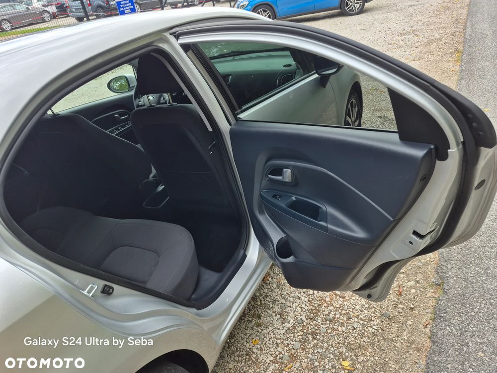 Kia Rio 1.2 Dream-Team Edition - 23