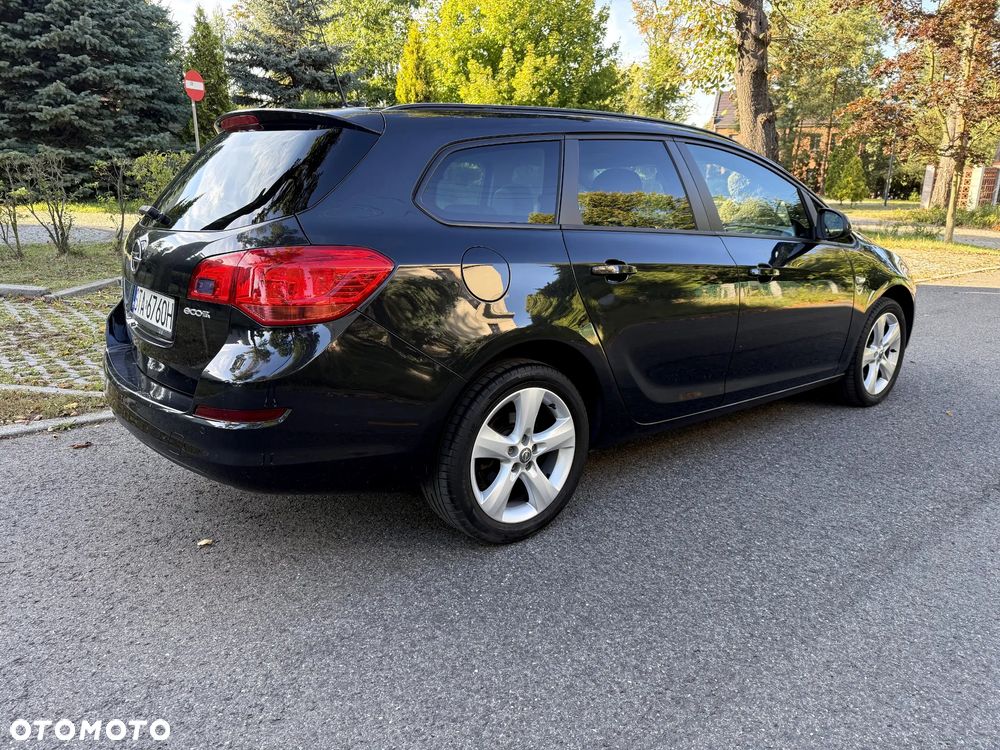 Opel Astra 1.4 150 Jahre - 3
