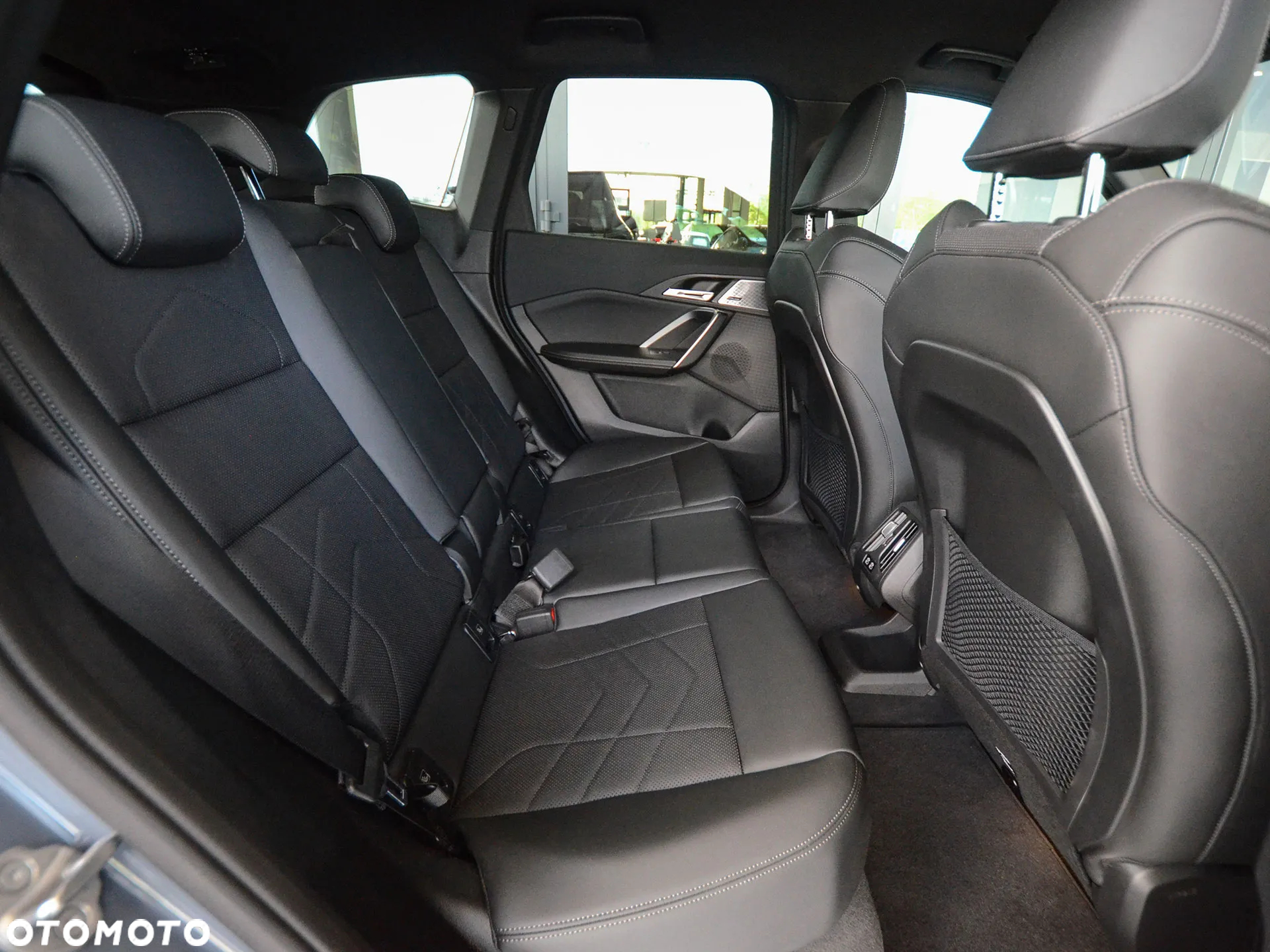 BMW iX1 xDrive30 sport - 28