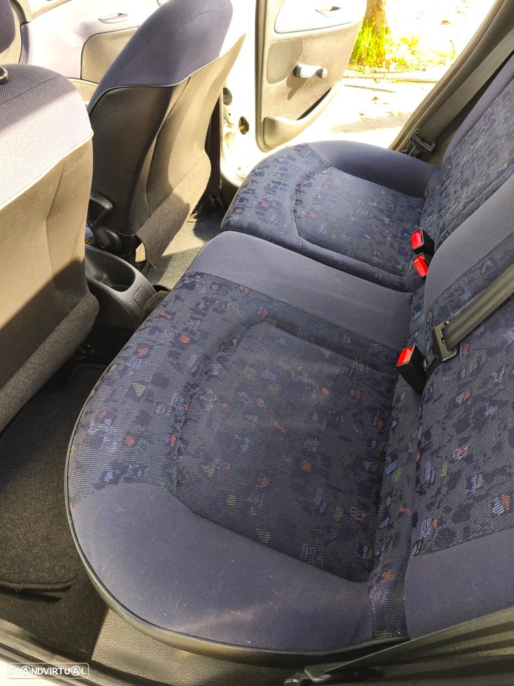 Peugeot 206 1.1 XR Présence - 5