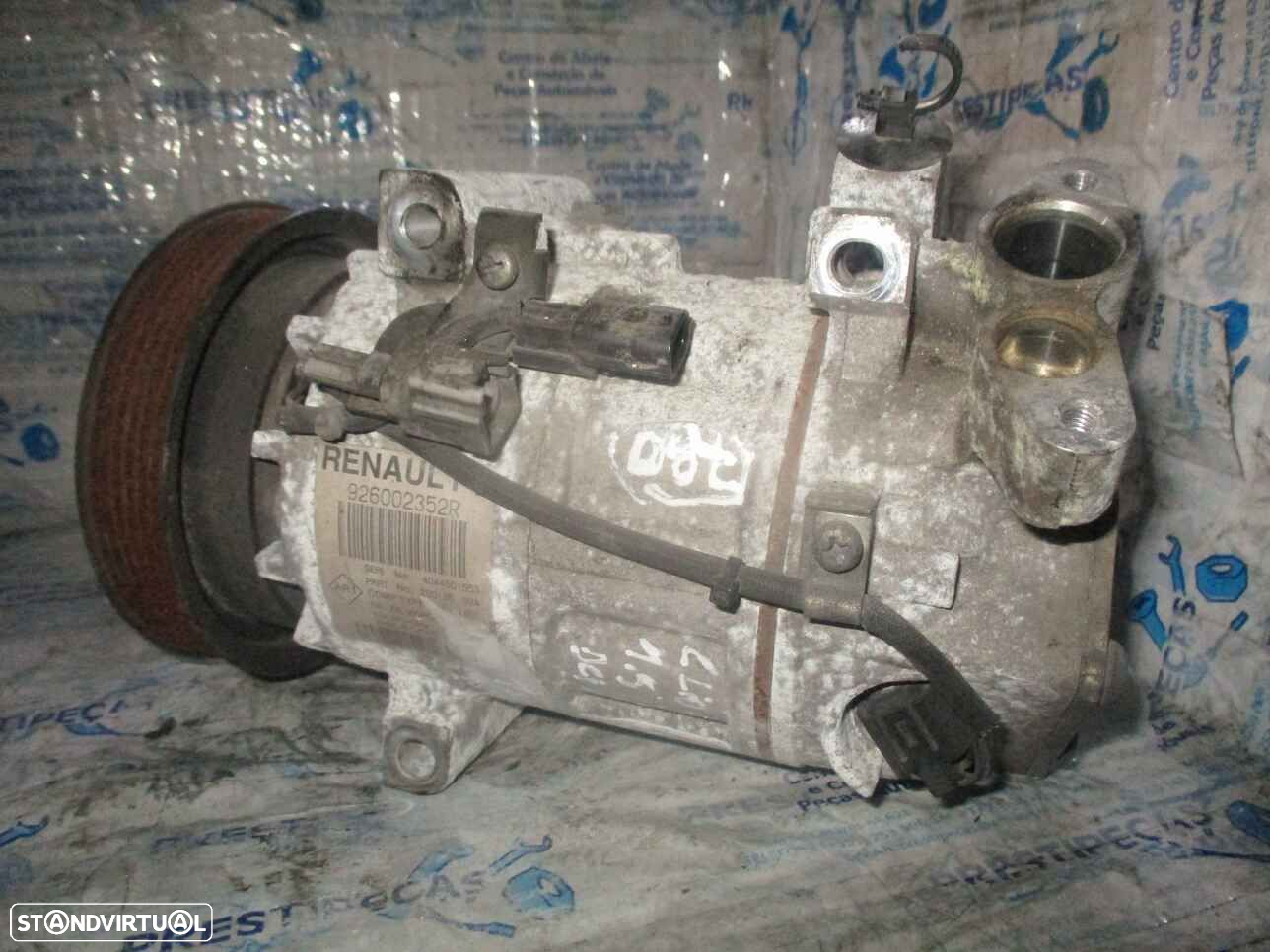Compressor AC 926002352R    RENAULT CLIO 4 2014 1.5DCI RENAULT CLIO 4 2015 1.5DCI 75CV 5P Preto DIESEL VALEO RENAULT CLIO 4 BREAK 2015 1.5DCI 90CV 5P PRETO DIESEL VALEO RENAULT CLIO 4 SW 2014 1.5DCI 90CV 5P CINZA DIESEL VALEO - 3