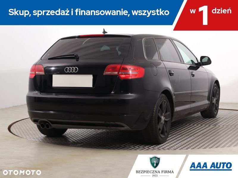 Audi A3 Sportback - 6