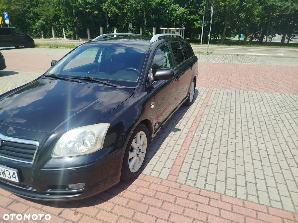 Toyota Avensis 2.0 D-4D Terra - 1