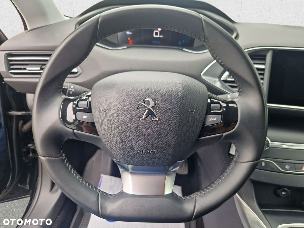 Peugeot 308 - 16