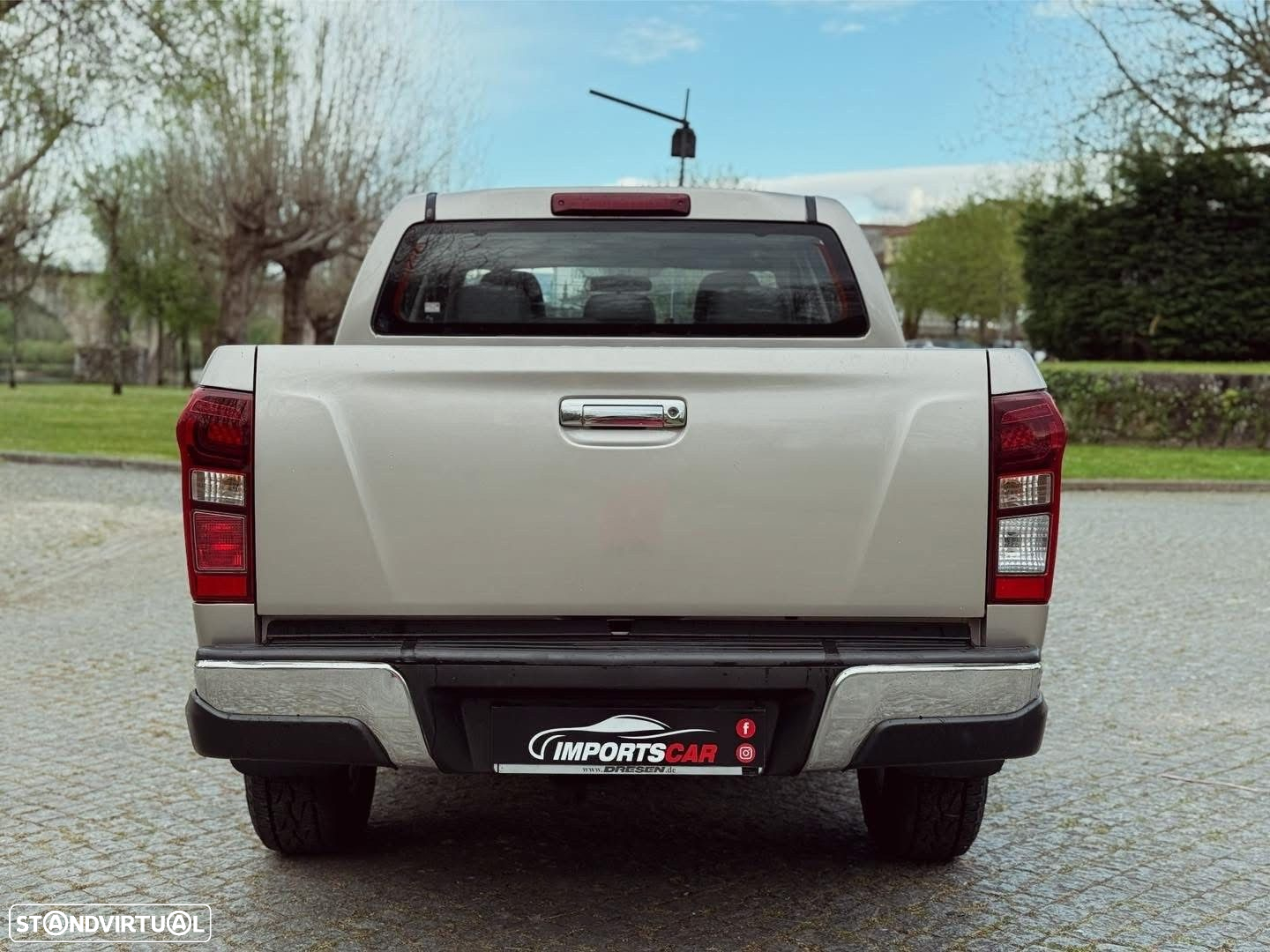 Isuzu D-Max 2.5 DTi CD 4WD LS - 3