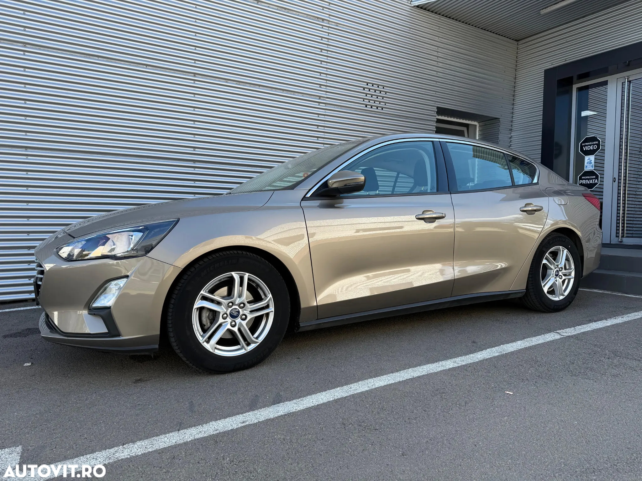 Ford Focus 1.0 EcoBoost Trend Edition - 4