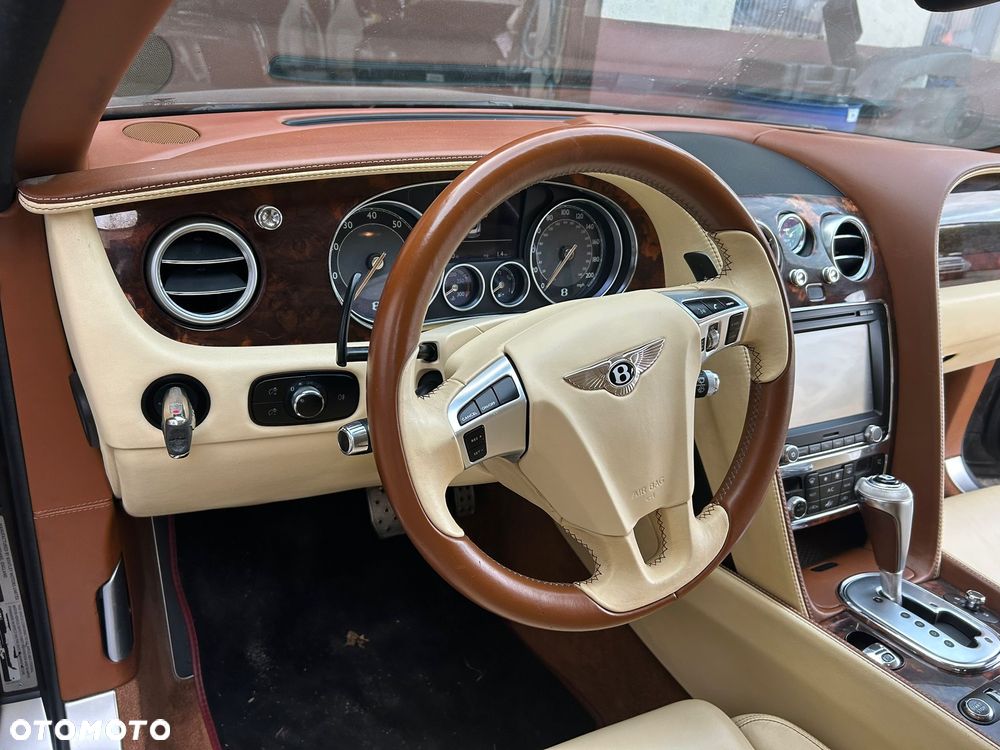 Bentley Continental GT - 16