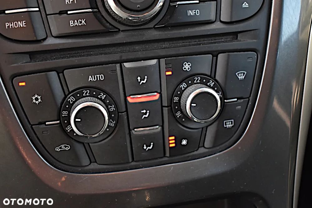 Opel Astra 1.7 CDTI Cosmo - 19