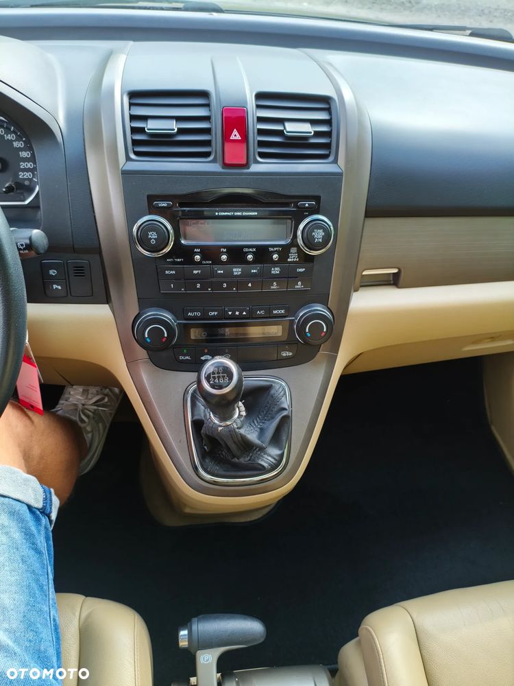 Honda CR-V 2.0i Executive - 33