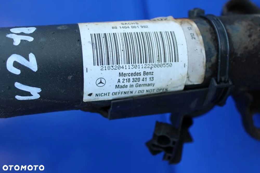 Amortyzator sprzężyna przedni przód prawy OE Mercedes CLS W218 C218 3.5 cdi - 3