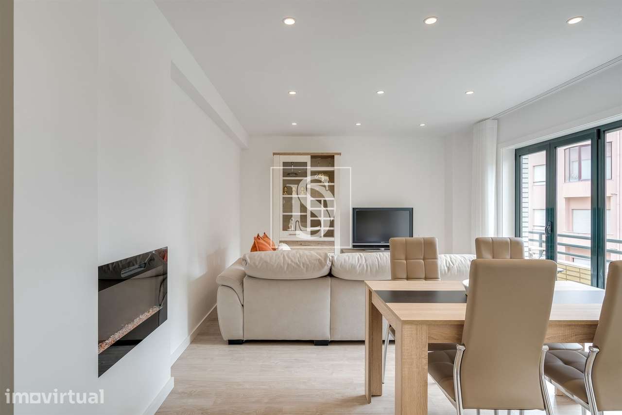 Apartamento T1, Totalmente Renovado, em Aver-o-Mar - Grande imagem: 4/31