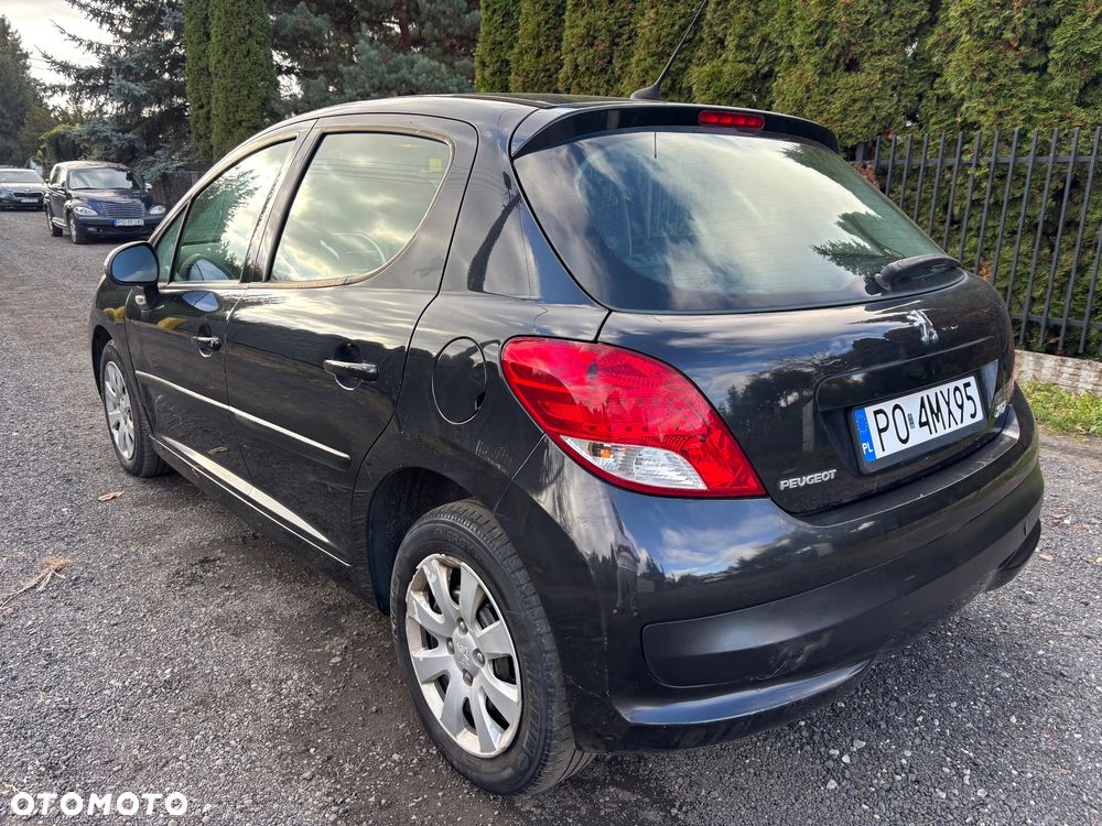 Peugeot 207 2009 photo 3