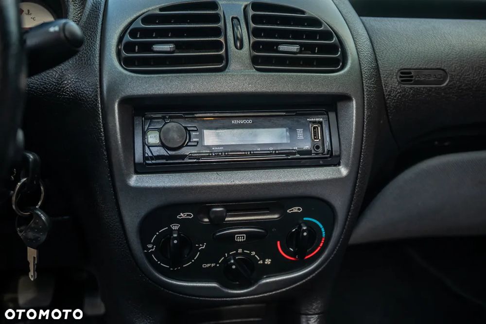Peugeot 206 CC 110 Tendance - 27