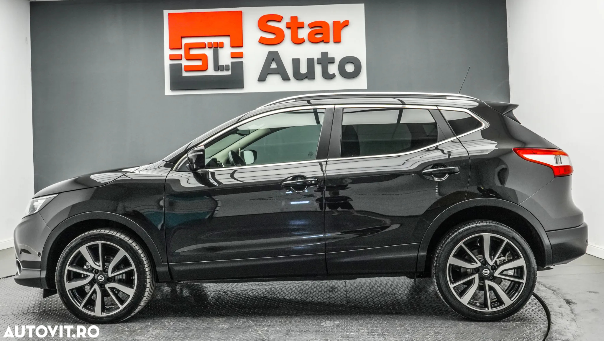 Nissan Qashqai 1.6 DCI Start/Stop X-TRONIC N-Connecta - 9