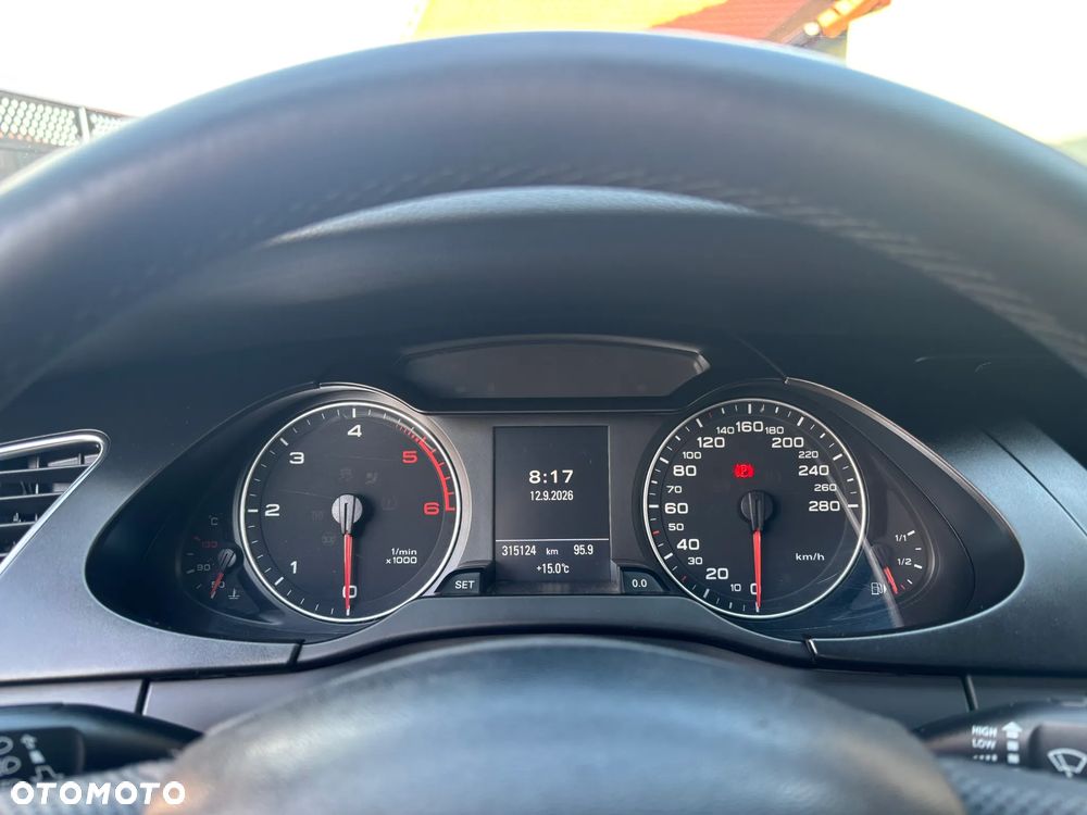 Audi A4 Avant 2.0 TDI - 38