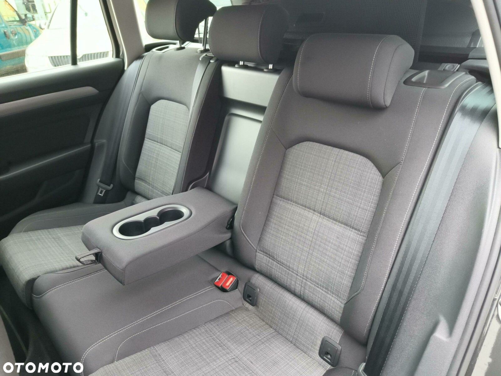 Volkswagen Passat 2.0 TDI EVO Business DSG - 16
