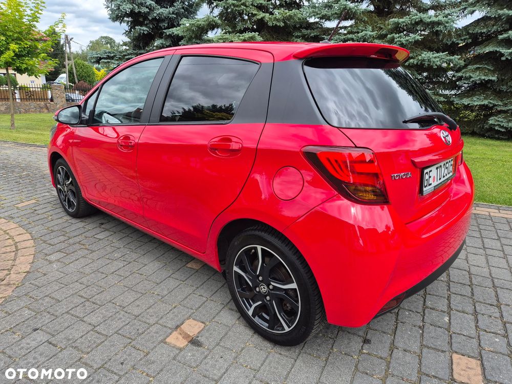 Toyota Yaris 1.33 VVT-i Lounge - 3