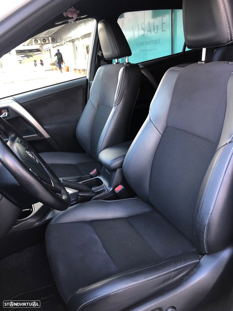 Toyota RAV4 2.5 HSD Comfort+P.Sport - 24