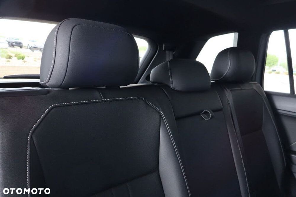 Volkswagen Tiguan - 34
