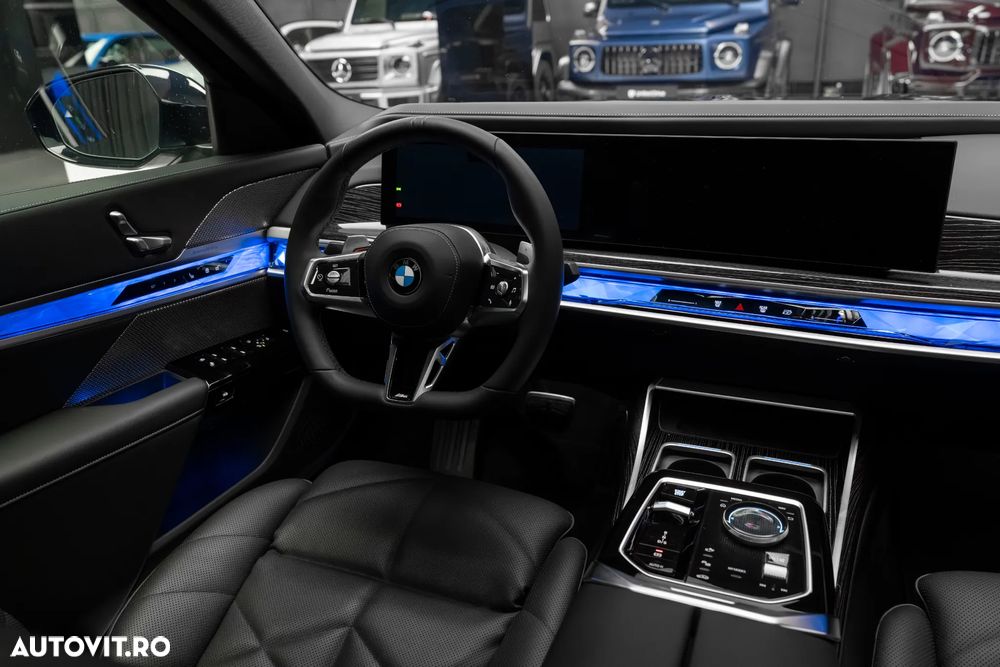 BMW Seria 7 740d xDrive MHEV - 17