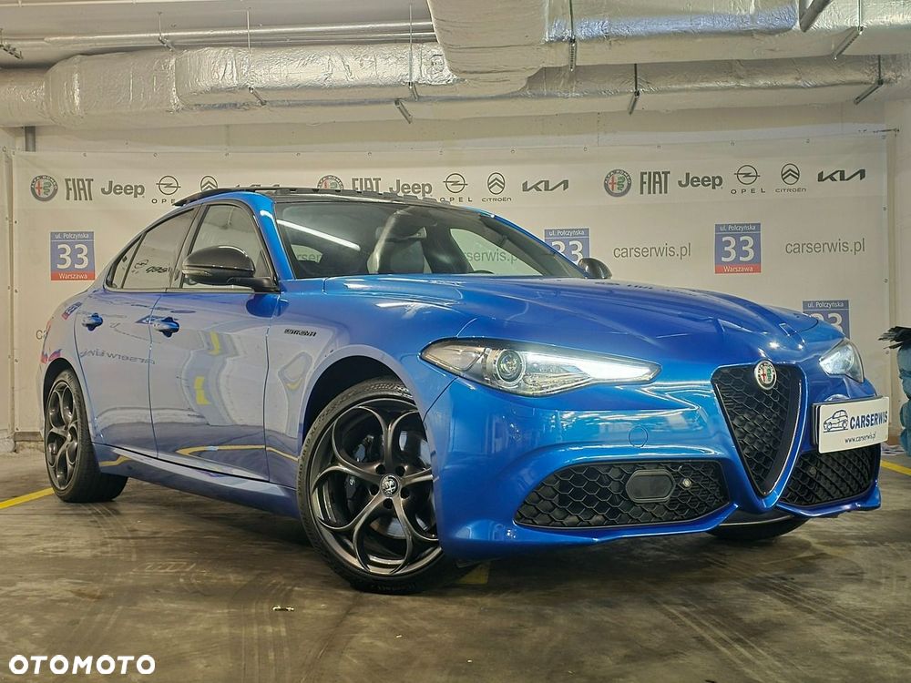 Alfa Romeo Giulia 2.0 Turbo 16V AT8-Q4 Estrema - 4
