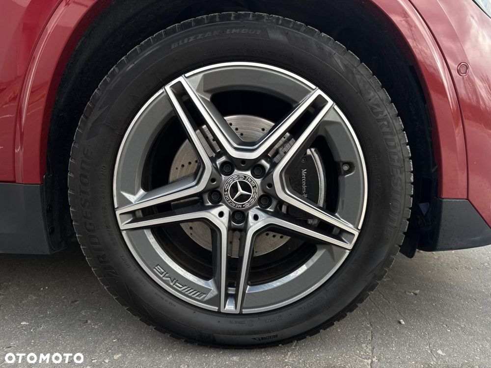 Mercedes-Benz GLA - 22