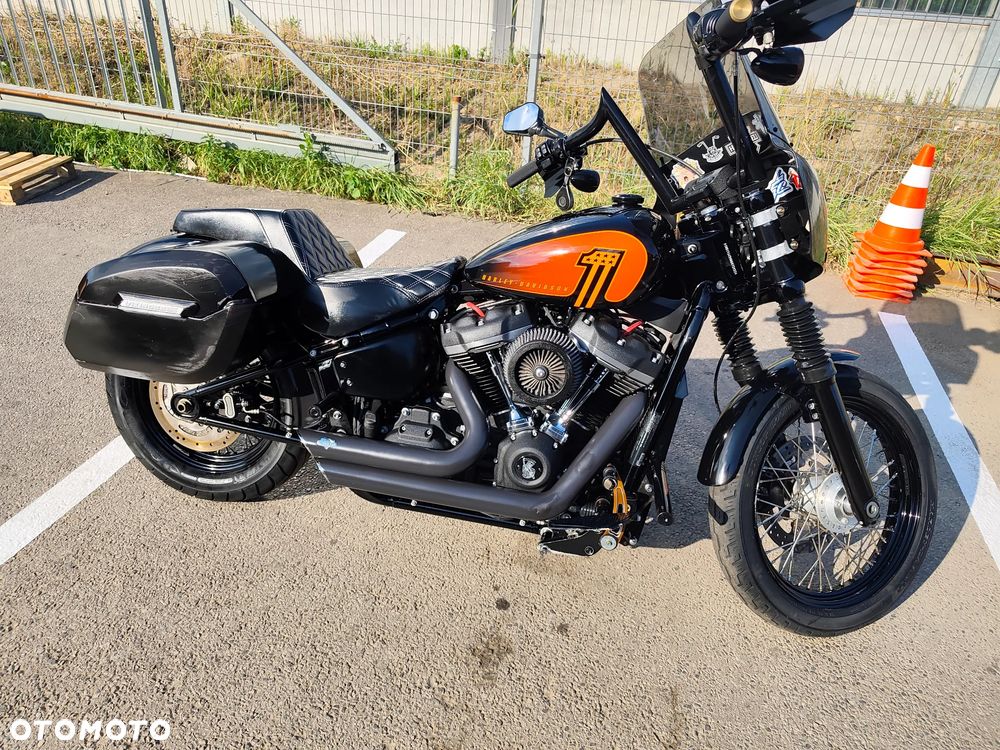 Harley-Davidson Softail Street Bob - 2