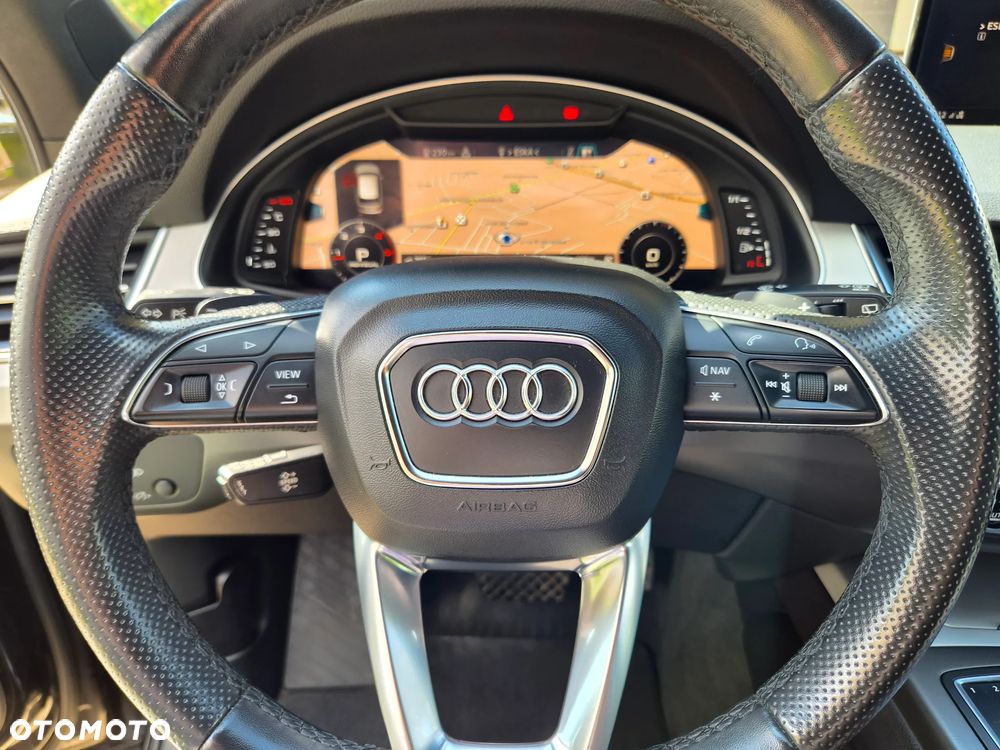 Audi Q7 - 32