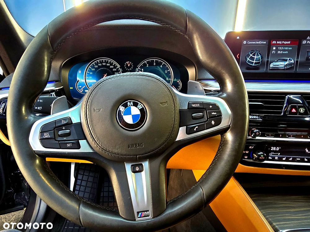BMW Seria 5 530i - 26