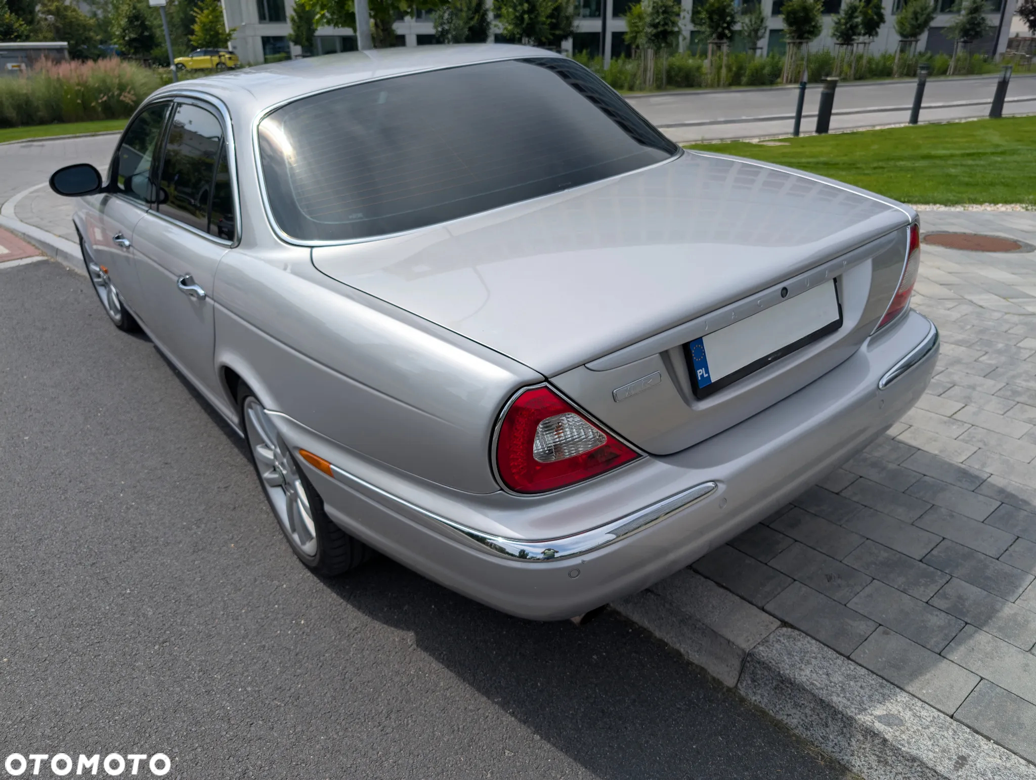 Jaguar XJR 4.2 - 5