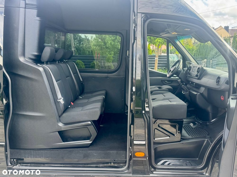 Mercedes-Benz Sprinter Tourer Standard HA CREW - 25