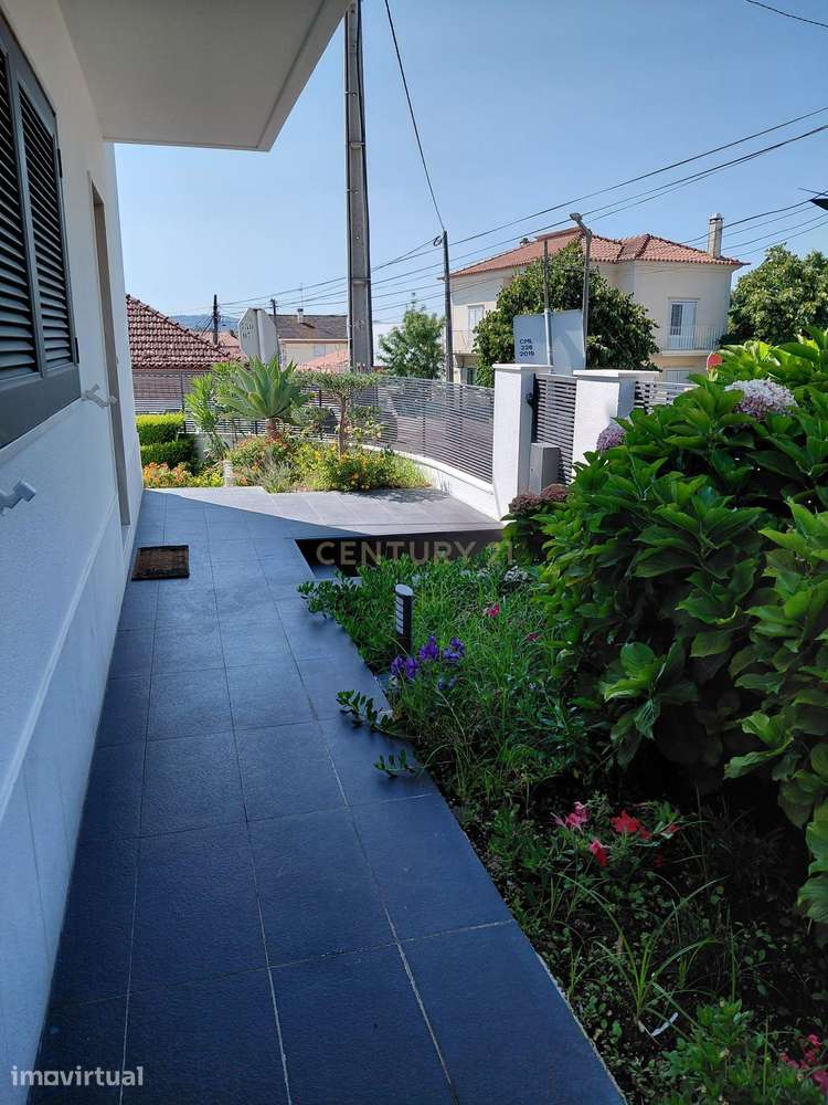 Moradia unifamiliar T3 como nova,  no Fanqueiro Loures - Grande imagem: 4/22