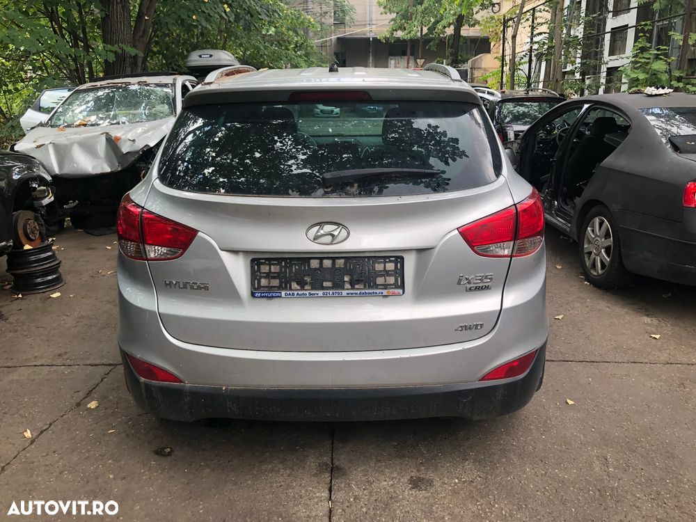 Dezmembrez Hyundai IX35 2012 2.0 CRDI 4WD gri argintiu - 5