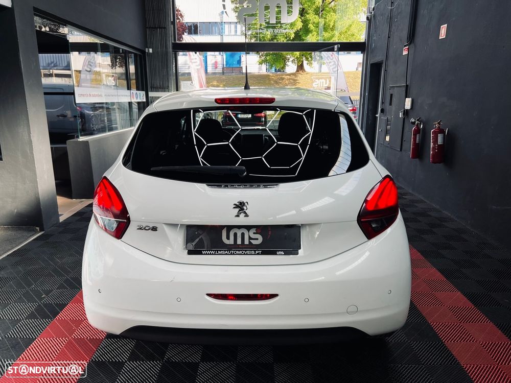 Peugeot 208 1.6 BlueHDi Style - 8