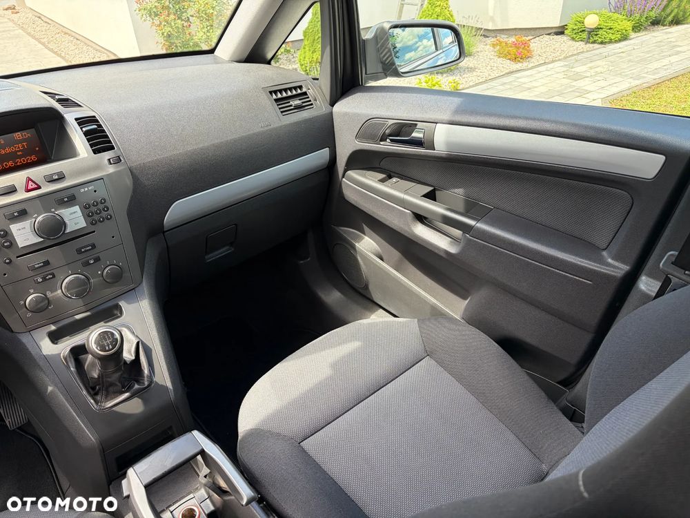Opel Zafira 1.8 Family - 19